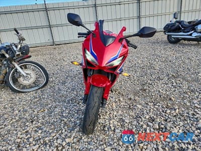 Drugie zdjęcie samochodu z przodu: 2024 HONDA CBR650 R VIN:MLHRH1552R5001643 - miniatura