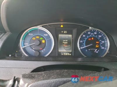 Zdjęcie 9 z 12 samochodu: 2015 TOYOTA CAMRY HYBRID VIN:4T1BD1FK8FU176609 - miniatura