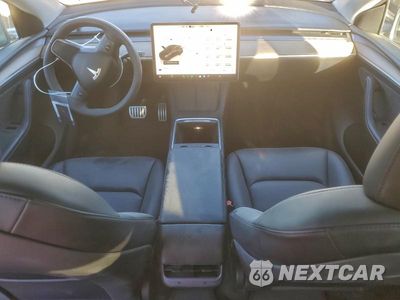 Zdjęcie 8 z 12 samochodu: 2022 TESLA MODEL Y VIN:7SAYGDEF8NF548830 - miniatura