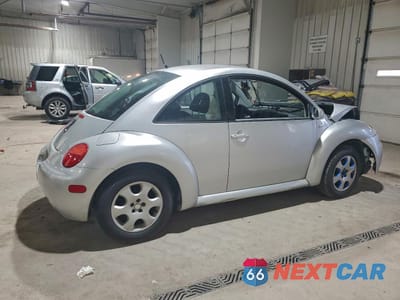 Trzecie zdjęcie samochodu z tyłu: 2001 VOLKSWAGEN NEW BEETLE GLS TDI VIN:3VWCP21C11M466870 - miniatura