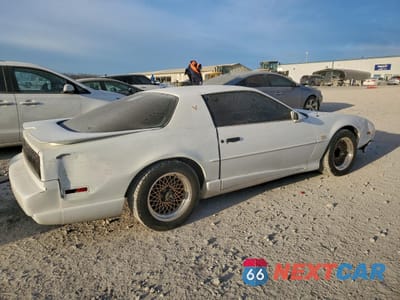 Trzecie zdjęcie samochodu z tyłu: 1991 PONTIAC FIREBIRD TRANS AM VIN:1G2FW2384ML211992 - miniatura