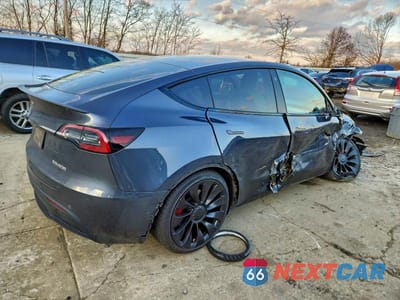 Trzecie zdjęcie samochodu z tyłu: 2022 TESLA MODEL Y VIN:7SAYGDEF0NF441965 - miniatura