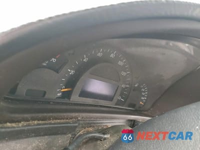 Zdjęcie 9 z 12 samochodu: 2004 MERCEDES-BENZ C 230K SPORT SEDAN VIN:WDBRF40J04A589801 - miniatura