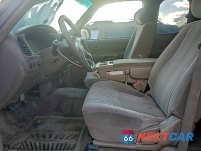 Zdjęcie 7 z 11 samochodu: 2002 TOYOTA TUNDRA ACCESS CAB VIN:5TBRT341X2S328425 - miniatura