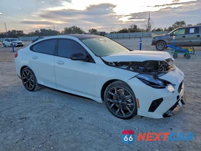 Czwarte zdjęcie samochodu z boku: 2026 BMW 228 VIN:WBA83GG01T7U19668 - miniatura