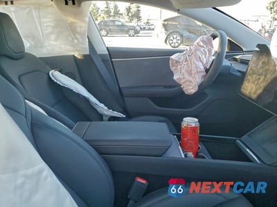 Zdjęcie 10 z 12 samochodu: 2025 TESLA MODEL 3 VIN:5YJ3E1EA1SF965122 - miniatura