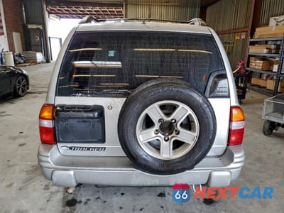 Zdjęcie 6 z 15 samochodu: 2002 CHEVROLET TRACKER LT VIN:2CNBE634226900464 - miniatura