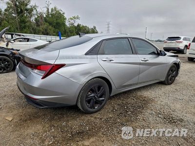 Trzecie zdjęcie samochodu z tyłu: 2021 HYUNDAI ELANTRA SEL VIN:5NPLM4AG3MH034527 - miniatura
