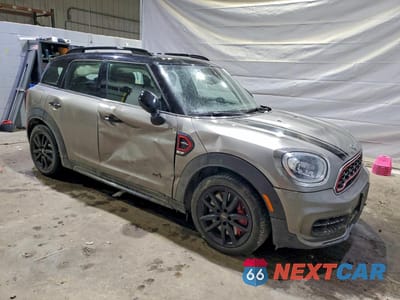Czwarte zdjęcie samochodu z boku: 2020 MINI COOPER JCW COUNTRYMAN ALL4 VIN:WMZYZ9C00L3M17064 - miniatura
