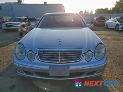 Piąte zdjęcie samochodu w środku: 2003 MERCEDES-BENZ E 320 VIN:WDBUF65J73A336391 - miniatura