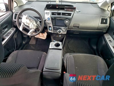 Zdjęcie 8 z 15 samochodu: 2015 TOYOTA PRIUS V VIN:JTDZN3EU8FJ034356 - miniatura