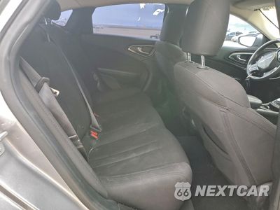 Zdjęcie 10 z 12 samochodu: 2015 CHRYSLER 200 LIMITED VIN:1C3CCCAB9FN702937 - miniatura