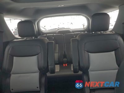 Zdjęcie 10 z 14 samochodu: 2024 FORD EXPLORER XLT VIN:1FMSK8DH7RGA84884 - miniatura