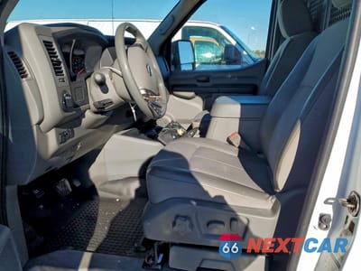 Zdjęcie 7 z 13 samochodu: 2018 NISSAN NV 2500 S VIN:1N6AF0LY1JN809190 - miniatura