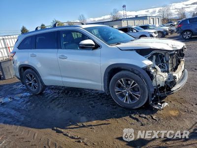 Czwarte zdjęcie samochodu z boku: 2016 TOYOTA HIGHLANDER XLE VIN:5TDJKRFH6GS318275 - miniatura