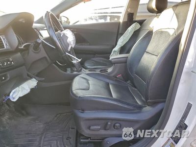 Zdjęcie 7 z 13 samochodu: 2018 KIA NIRO TOURING VIN:KNDCE3LC9J5180136 - miniatura