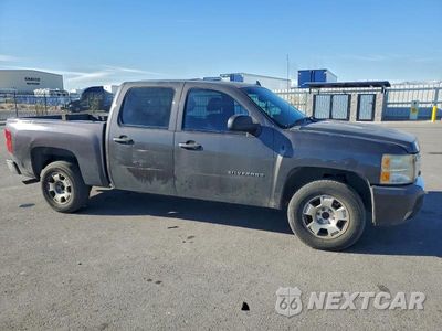 Czwarte zdjęcie samochodu z boku: 2011 CHEVROLET SILVERADO C1500 LT VIN:3GCPCSE00BG156662 - miniatura