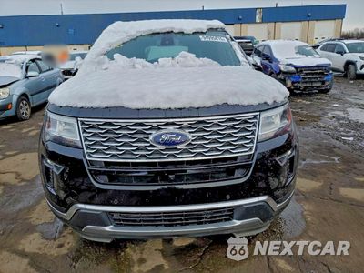 Piąte zdjęcie samochodu w środku: 2018 FORD EXPLORER PLATINUM VIN:1FM5K8HT4JGC68146 - miniatura