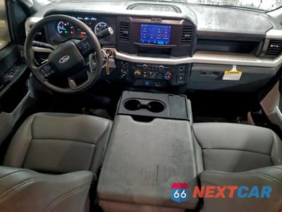 Zdjęcie 8 z 16 samochodu: 2025 FORD F250 SUPER DUTY VIN:1FT7W2BT0SEE05331 - miniatura