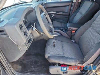 Zdjęcie 7 z 12 samochodu: 2009 JEEP COMMANDER SPORT VIN:1J8HG48K59C519075 - miniatura