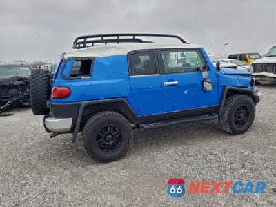 Trzecie zdjęcie samochodu z tyłu: 2007 TOYOTA FJ CRUISER VIN:JTEBU11F570008042 - miniatura