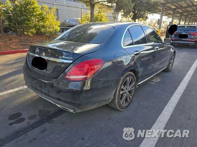 Czwarte zdjęcie samochodu z boku: 2015 MERCEDES-BENZ C 300 4MATIC VIN:55SWF4KB1FU033791 - miniatura