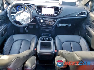 Zdjęcie 8 z 14 samochodu: 2025 CHRYSLER PACIFICA SELECT VIN:2C4RC1BG6SR544736 - miniatura