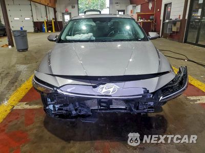 Piąte zdjęcie samochodu w środku: 2025 HYUNDAI ELANTRA SEL VIN:KMHLS4DG8SU962009 - miniatura