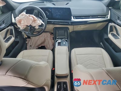 Zdjęcie 8 z 14 samochodu: 2025 BMW X1 XDRIVE28I VIN:WBX73EF05S5156540 - miniatura