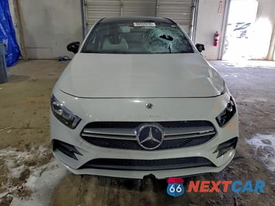 Piąte zdjęcie samochodu w środku: 2021 MERCEDES-BENZ A 35 AMG VIN:W1K3G5BB1MJ318736 - miniatura
