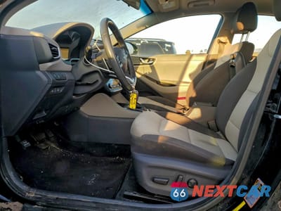 Zdjęcie 7 z 13 samochodu: 2018 HYUNDAI IONIQ SEL VIN:KMHC75LC2JU072125 - miniatura