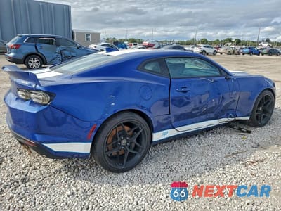 Trzecie zdjęcie samochodu z tyłu: 2021 CHEVROLET CAMARO LZ VIN:1G1FE1R73M0106068 - miniatura