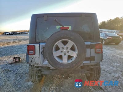 Zdjęcie 6 z 11 samochodu: 2014 JEEP WRANGLER SPORT VIN:1C4AJWAG0EL187648 - miniatura