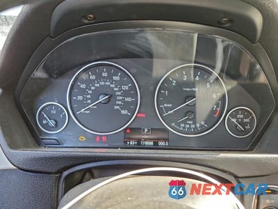 Zdjęcie 9 z 11 samochodu: 2014 BMW 320 I VIN:WBA3B1C55EK134872 - miniatura