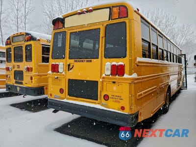 Zdjęcie 6 z 10 samochodu: 2008 THOMAS SAF-T-LINER C2 - SCHOOL BUS VIN:4UZABRDJ28CZ19753 - miniatura