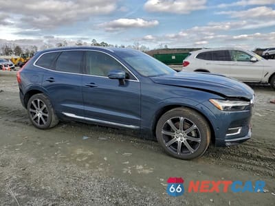 Czwarte zdjęcie samochodu z boku: 2021 VOLVO XC60 T5 INSCRIPTION VIN:YV4102DL0M1886211 - miniatura