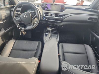 Zdjęcie 8 z 13 samochodu: 2020 LEXUS UX 250H VIN:JTHL9JBH3L2031584 - miniatura