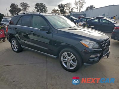 Czwarte zdjęcie samochodu z boku: 2012 MERCEDES-BENZ ML 350 4MATIC VIN:4JGDA5HB6CA019731 - miniatura