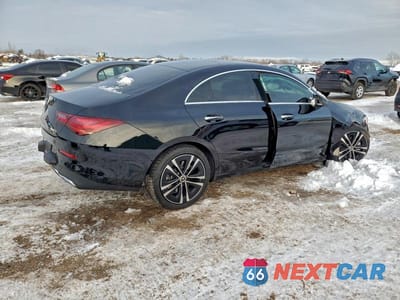 Trzecie zdjęcie samochodu z tyłu: 2025 MERCEDES-BENZ CLA 250 4MATIC VIN:W1K5J4HB6SN508985 - miniatura