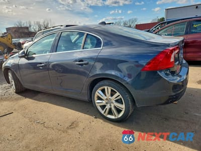 Drugie zdjęcie samochodu z przodu: 2013 VOLVO S60 T6 VIN:YV1902FH9D2173729 - miniatura