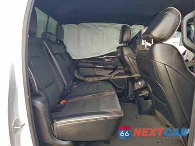 Zdjęcie 10 z 13 samochodu: 2024 RAM 1500 LARAMIE VIN:1C6SRFJT0RN227755 - miniatura