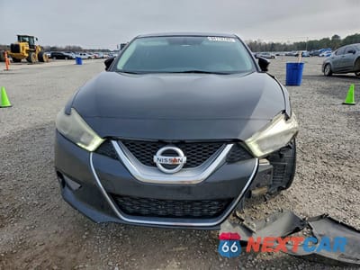 Piąte zdjęcie samochodu w środku: 2017 NISSAN MAXIMA 3.5S VIN:1N4AA6AP7HC422508 - miniatura