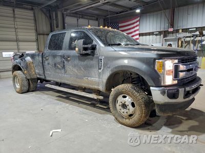 Czwarte zdjęcie samochodu z boku: 2017 FORD F350 SUPER DUTY VIN:1FT8W3DT6HEE79191 - miniatura