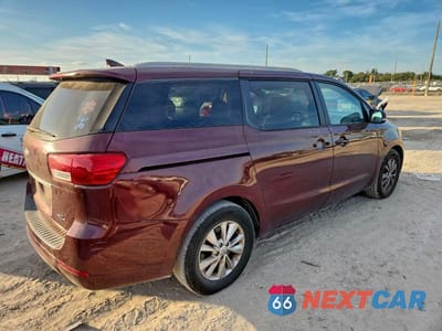 Trzecie zdjęcie samochodu z tyłu: 2015 KIA SEDONA LX VIN:KNDMB5C1XF6040203 - miniatura