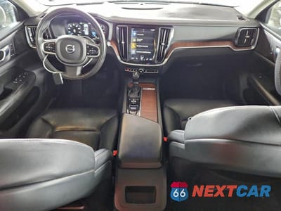 Zdjęcie 8 z 11 samochodu: 2020 VOLVO S60 T5 MOMENTUM VIN:7JR102FKXLG063855 - miniatura