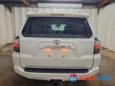 Zdjęcie 6 z 14 samochodu: 2024 TOYOTA 4RUNNER SR5 VIN:JTEEU5JR7R5312591 - miniatura