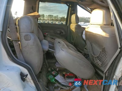 Zdjęcie 11 z 14 samochodu: 1999 CHEVROLET TAHOE K1500 VIN:1GNEK13RXXJ436396 - miniatura