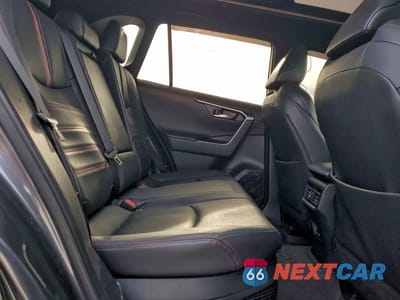 Zdjęcie 11 z 12 samochodu: 2023 TOYOTA RAV4 PRIME XSE VIN:JTMFB3FVXPD158096 - miniatura