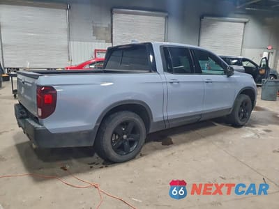 Trzecie zdjęcie samochodu z tyłu: 2023 HONDA RIDGELINE BLACK EDITION VIN:5FPYK3F82PB060571 - miniatura