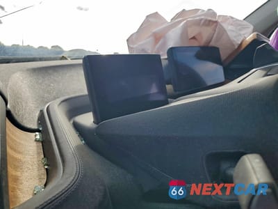 Zdjęcie 9 z 12 samochodu: 2016 BMW I3 REX VIN:WBY1Z4C59GV505409 - miniatura